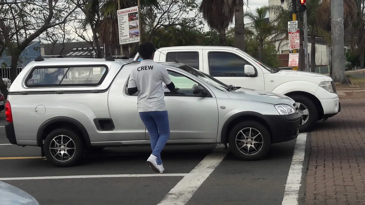 Leaflet distribution near vehicles